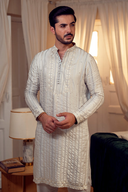 UROOJ -  Junad Niazi